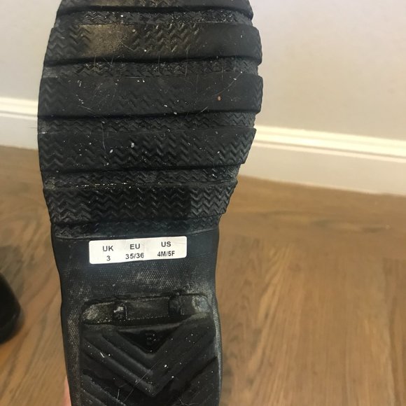 HUNTER Original Tall Matte Black Rain Boots _ Women's Size 5 BUNDLE w boot socks - Picture 6 of 8